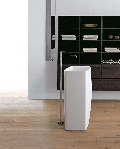 Revello - Modern Pedestal Sink