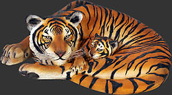 Tigress with Cub Statue