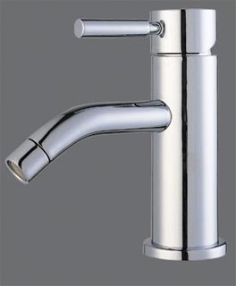 chrome_faucet_8071.jpg